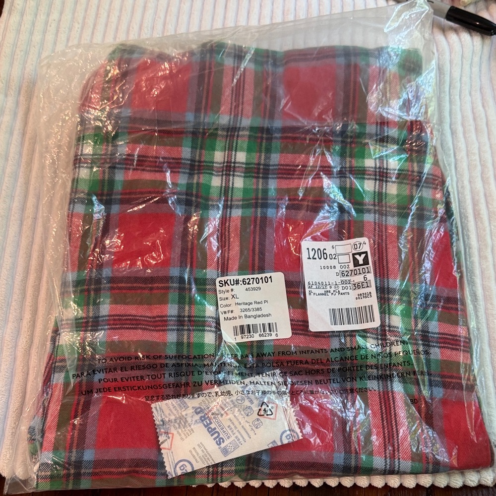 Men’s Lands End Red Flannel Pajama Pants